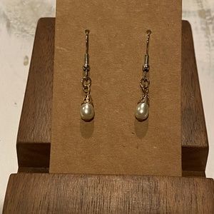 Teardrop Pearl Earrings